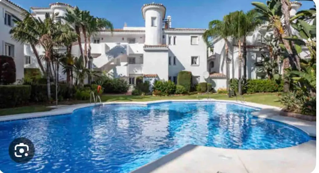Impeccable 3-Bed Apartment In Marbella