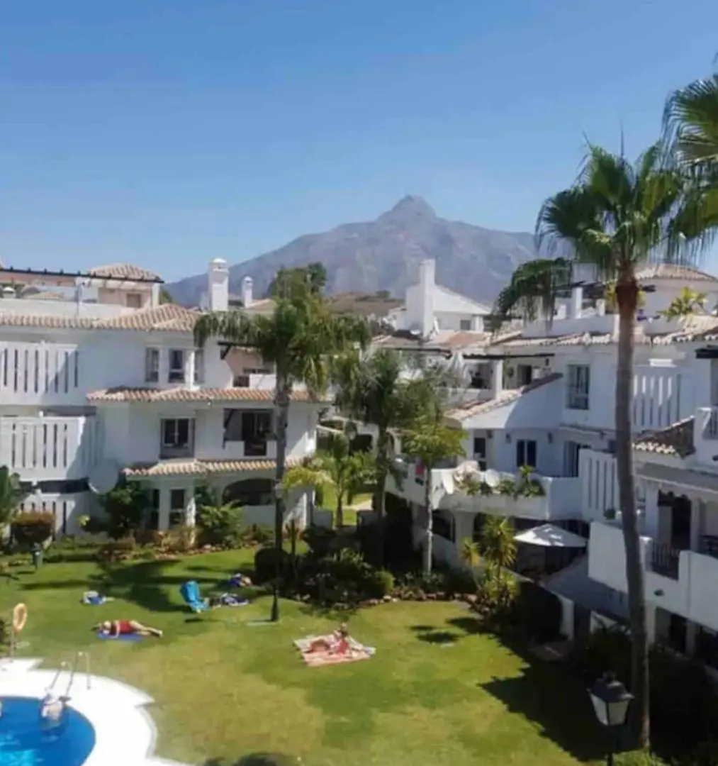 Impeccable 3-Bed Apartment In Marbella