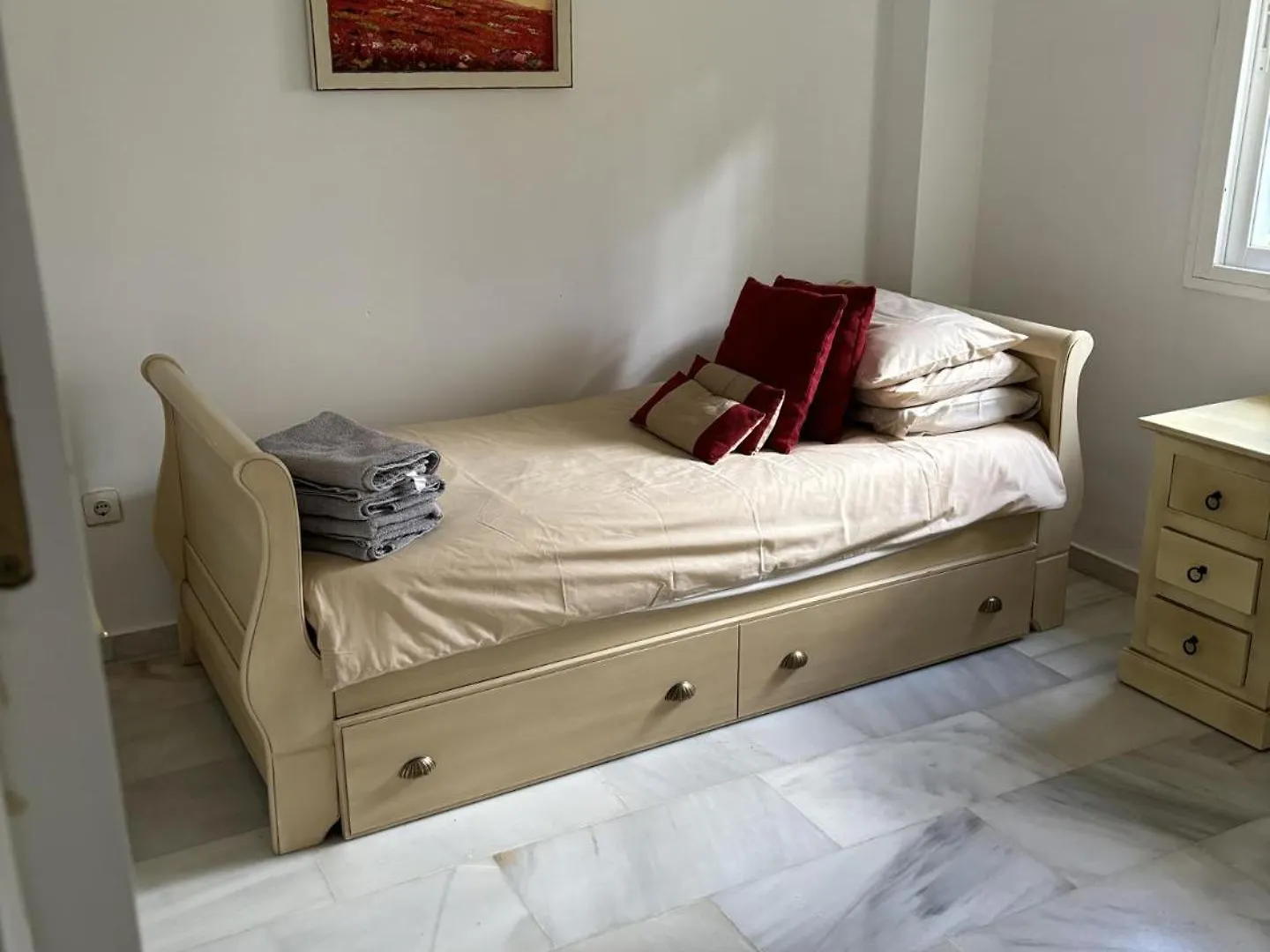 Impeccable 3-Bed Apartment In Marbella