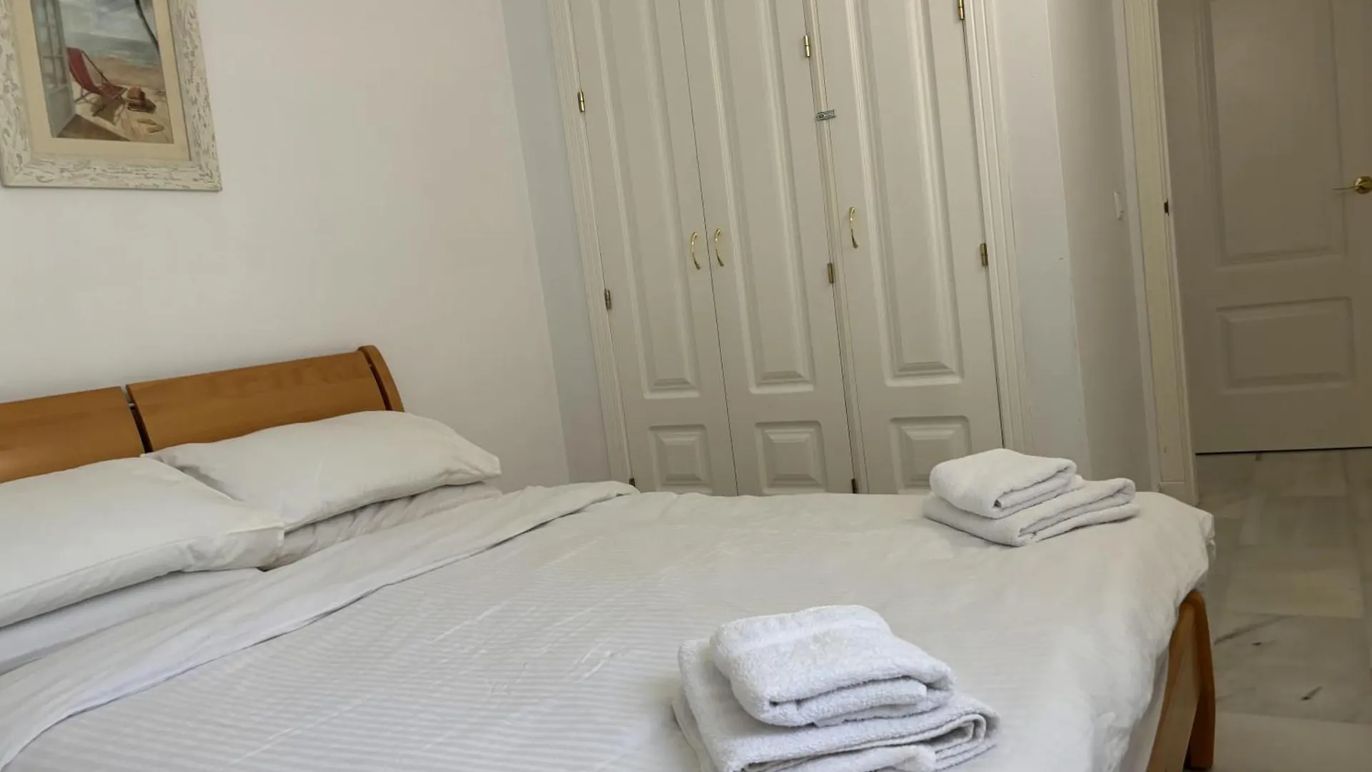 Impeccable 3-Bed Apartment In Marbella