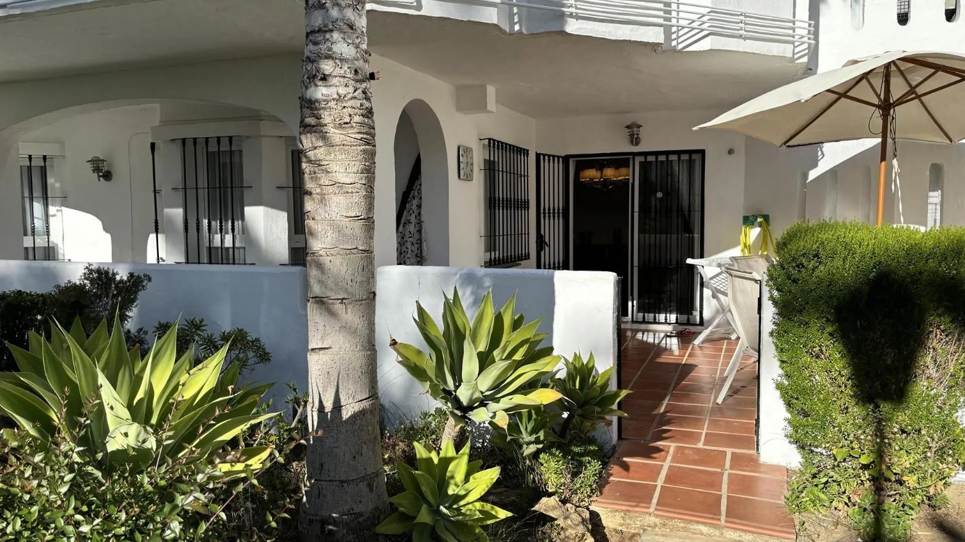 Impeccable 3-Bed Apartment In Marbella Spain
